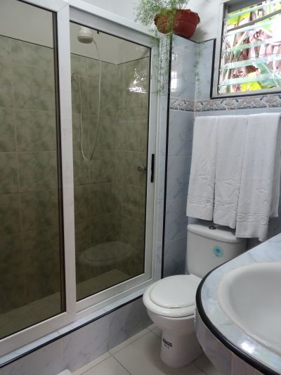 'Bathroom 1' 